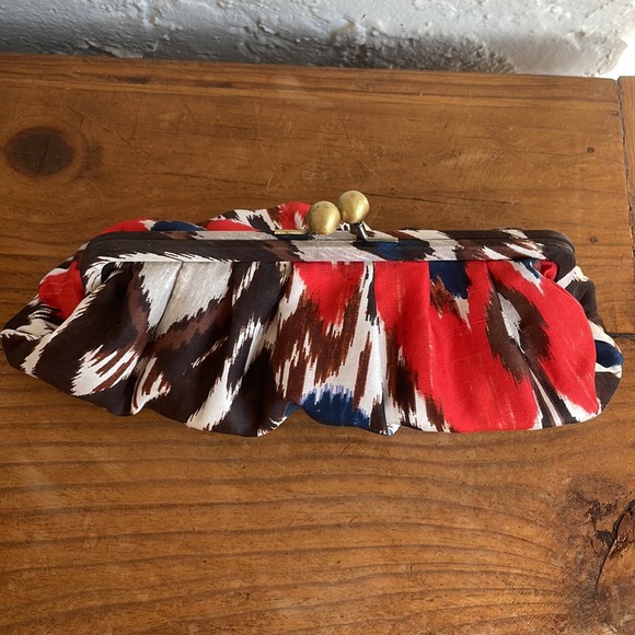 Chico’s Clutch - Picture 2 of 16